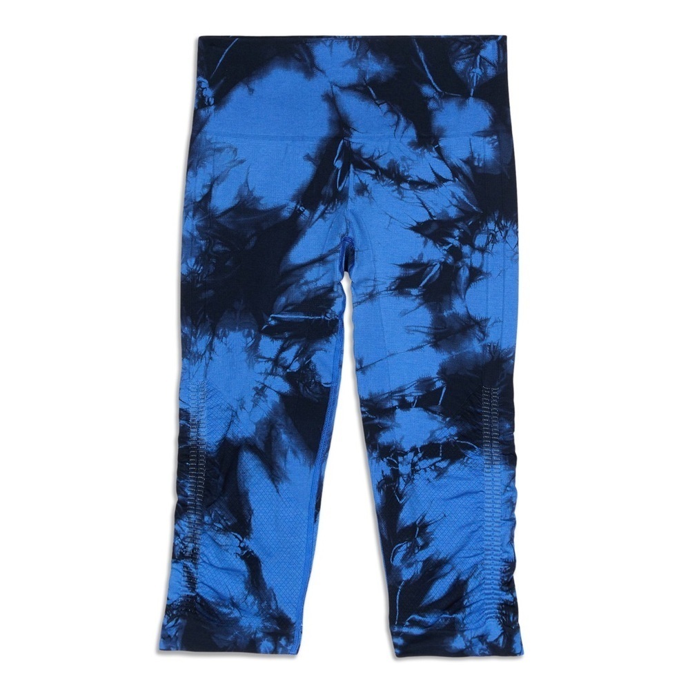 Lululemon In The Flow II Crop Blue and Black Sport Capri Leggings Pants Size 4